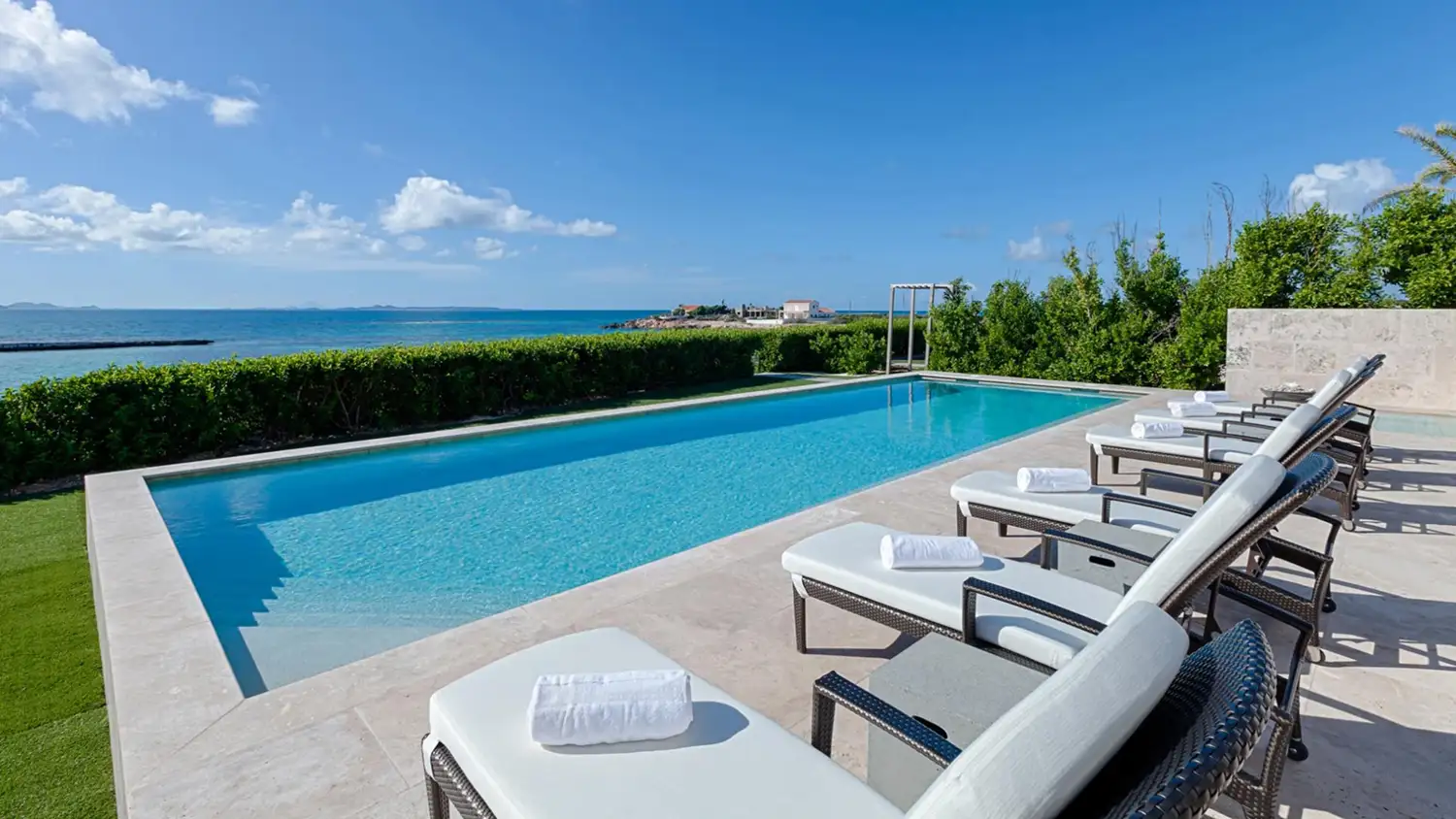 Beaches Edge Luxury Villa photo 7