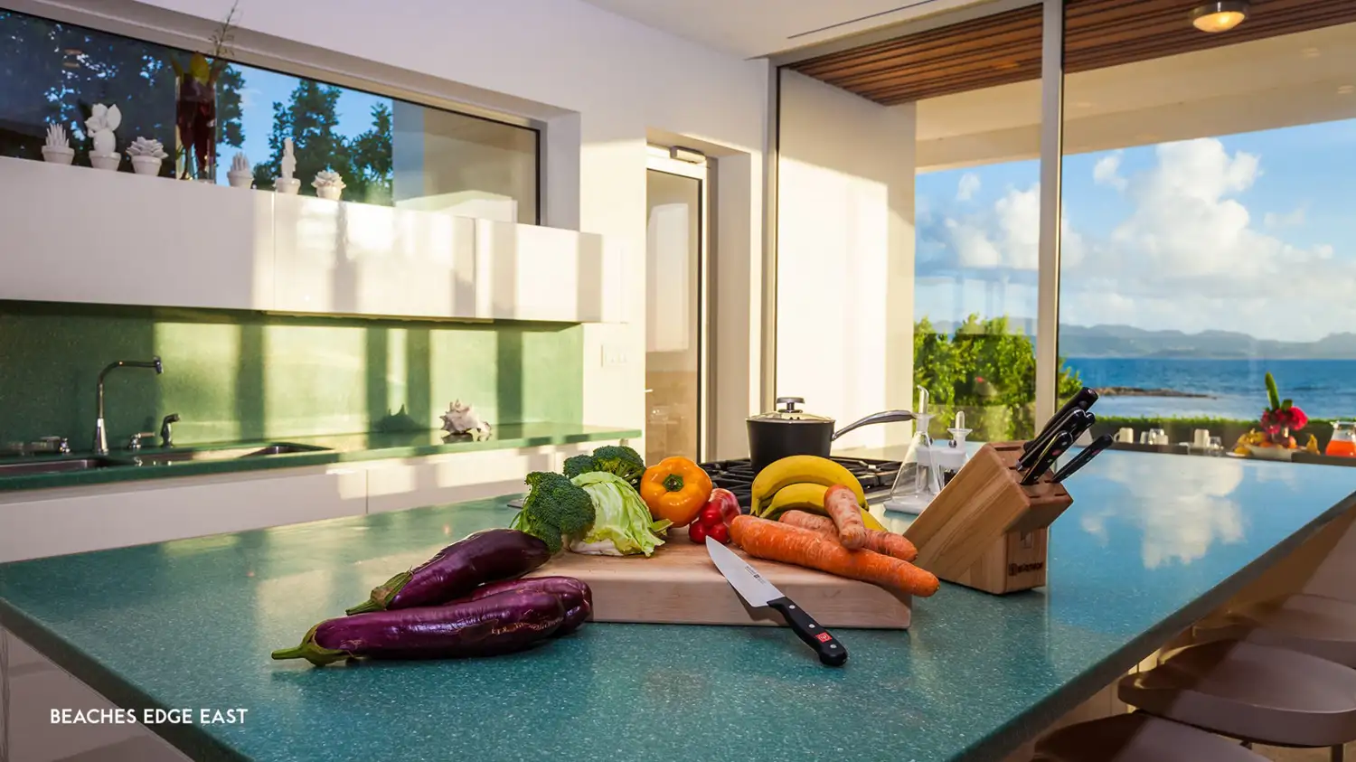 Beaches Edge Luxury Villa photo 10
