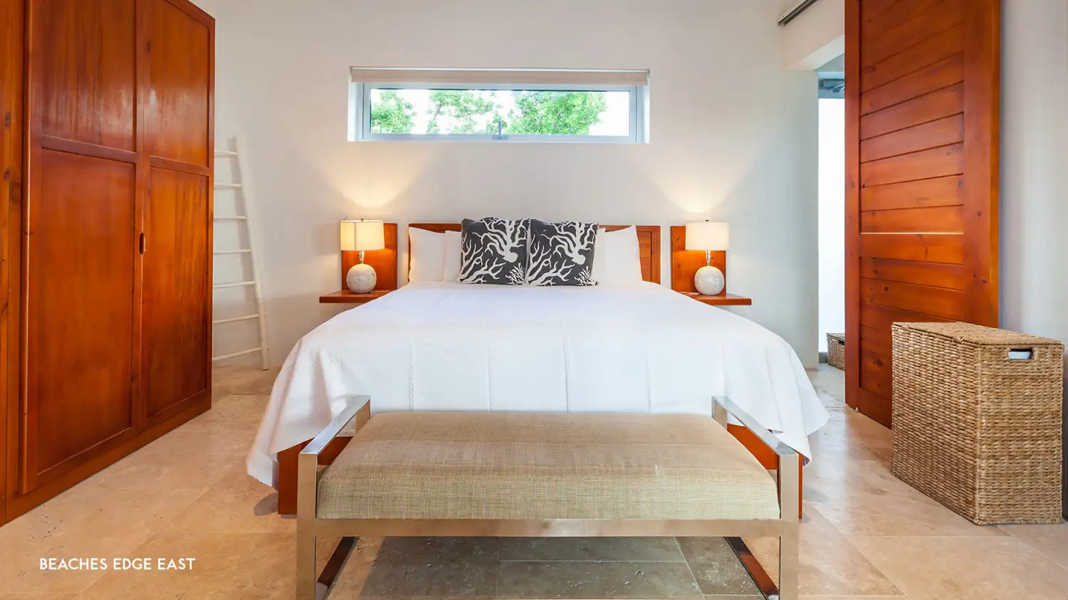 Beaches Edge Luxury Villa photo 17