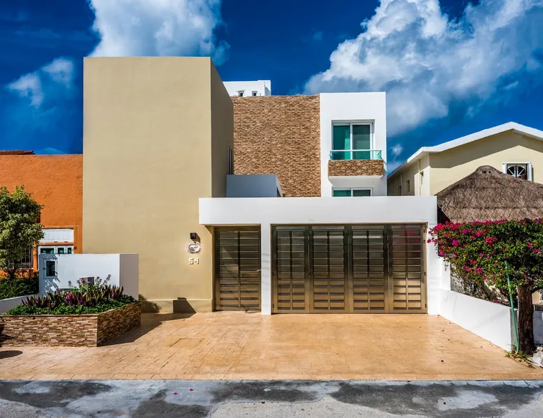 Casa Rojas