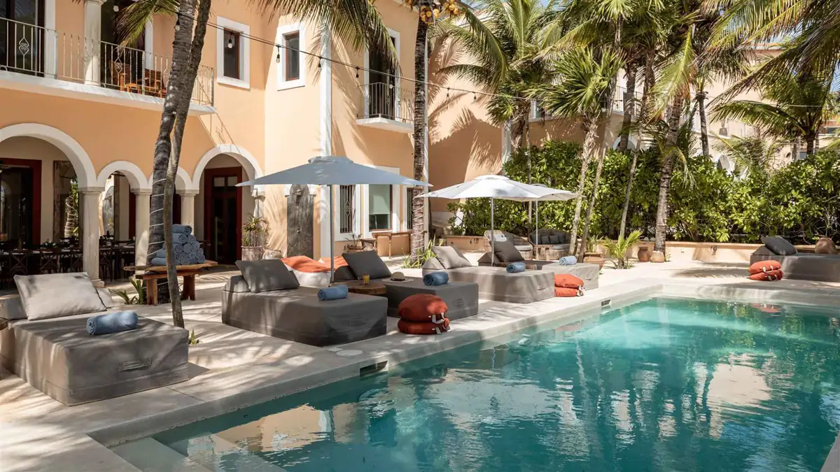 Puerto Aventuras vs Playa del Carmen: Which Riviera Maya Base Fits You?