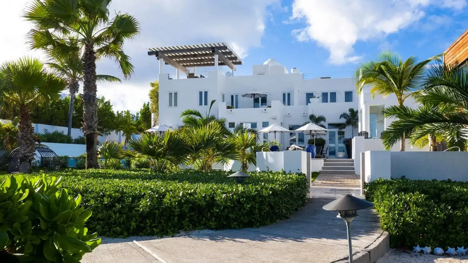 Rendezvous Luxury Villa photo 17